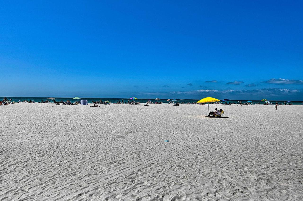 Lido Key Hideout With Patio And Yard And Walk To Beach! Sarasota Exterior photo
