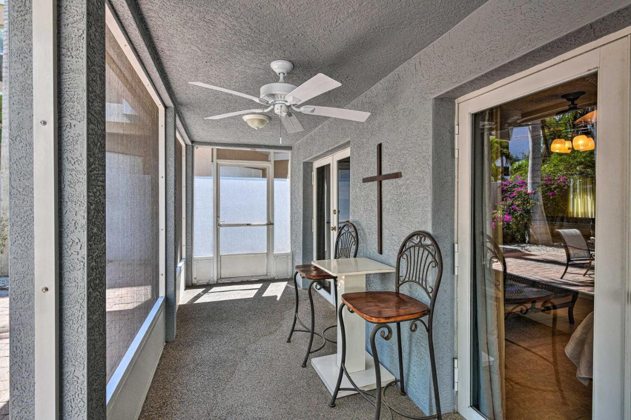 Lido Key Hideout With Patio And Yard And Walk To Beach! Sarasota Exterior photo