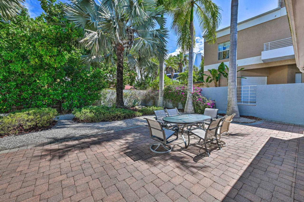 Lido Key Hideout With Patio And Yard And Walk To Beach! Sarasota Exterior photo